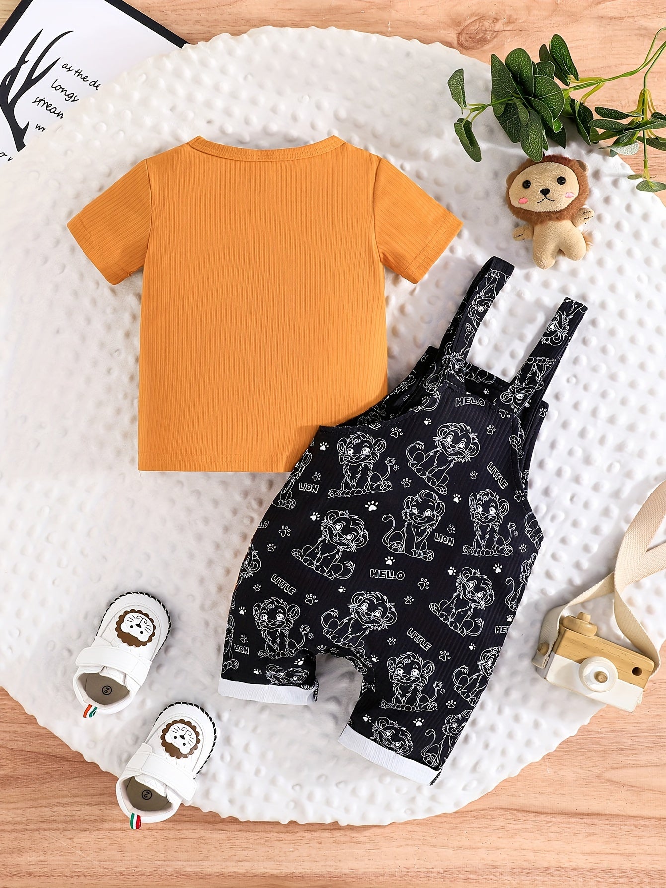 🦁 Baby's Cartoon Lion Print 2-Piece Summer Outfit – T-Shirt & Jumpsuit Set 👶