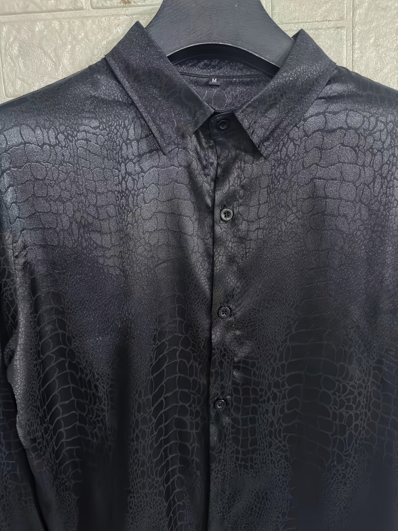 🐊 Croc Master: Crocodile Pattern Long Sleeve Shirt 🌿