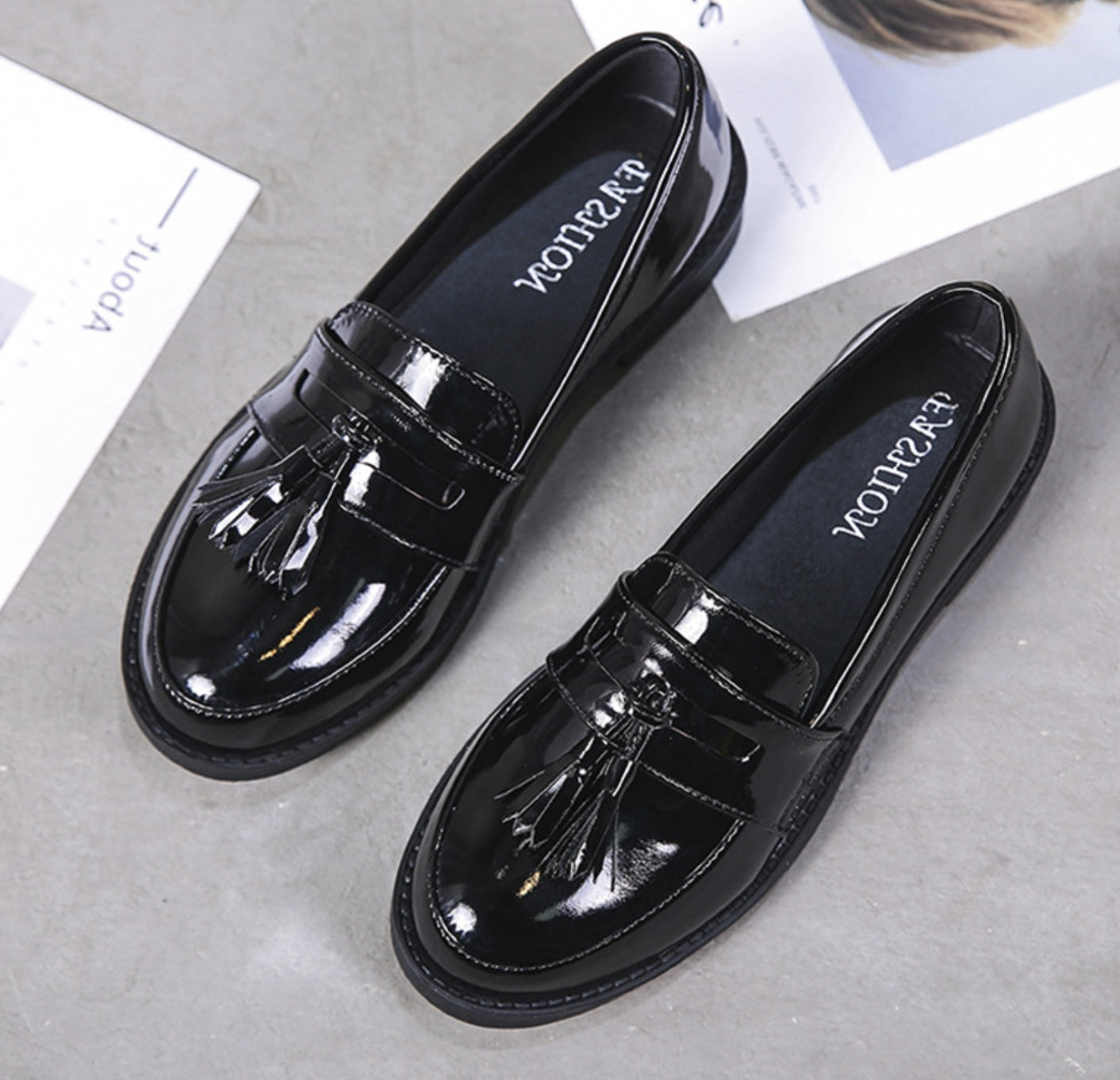 Women shoes girl shoes fashion style black color with UK fashion style