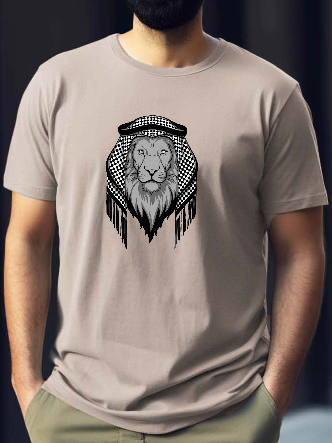 🦁 Regal Lion with Keffiyeh Print Men's Short Sleeve T-Shirt 🌟