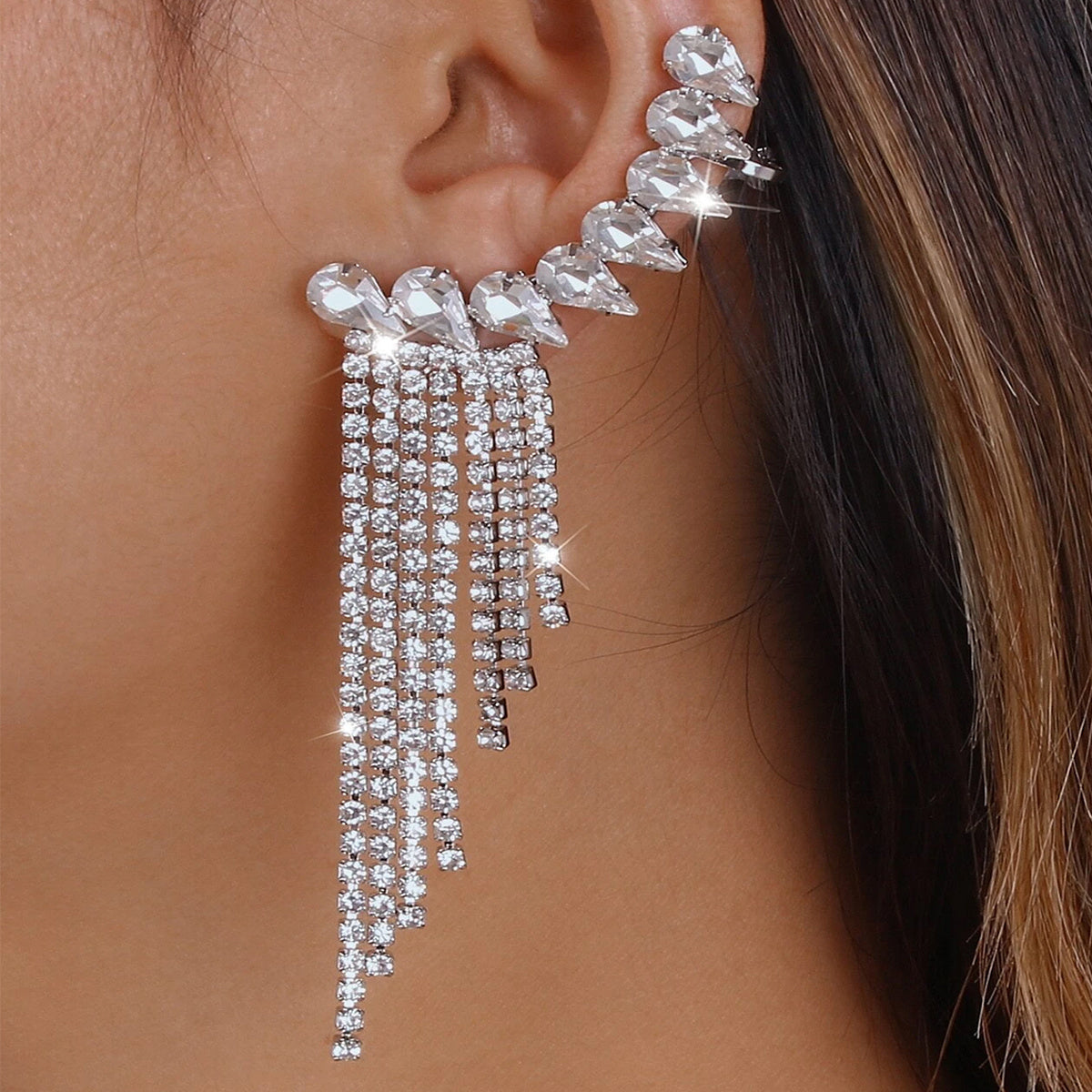 ✨ Cascading Crystal Tassel Earrings –  Chic Collection 💎