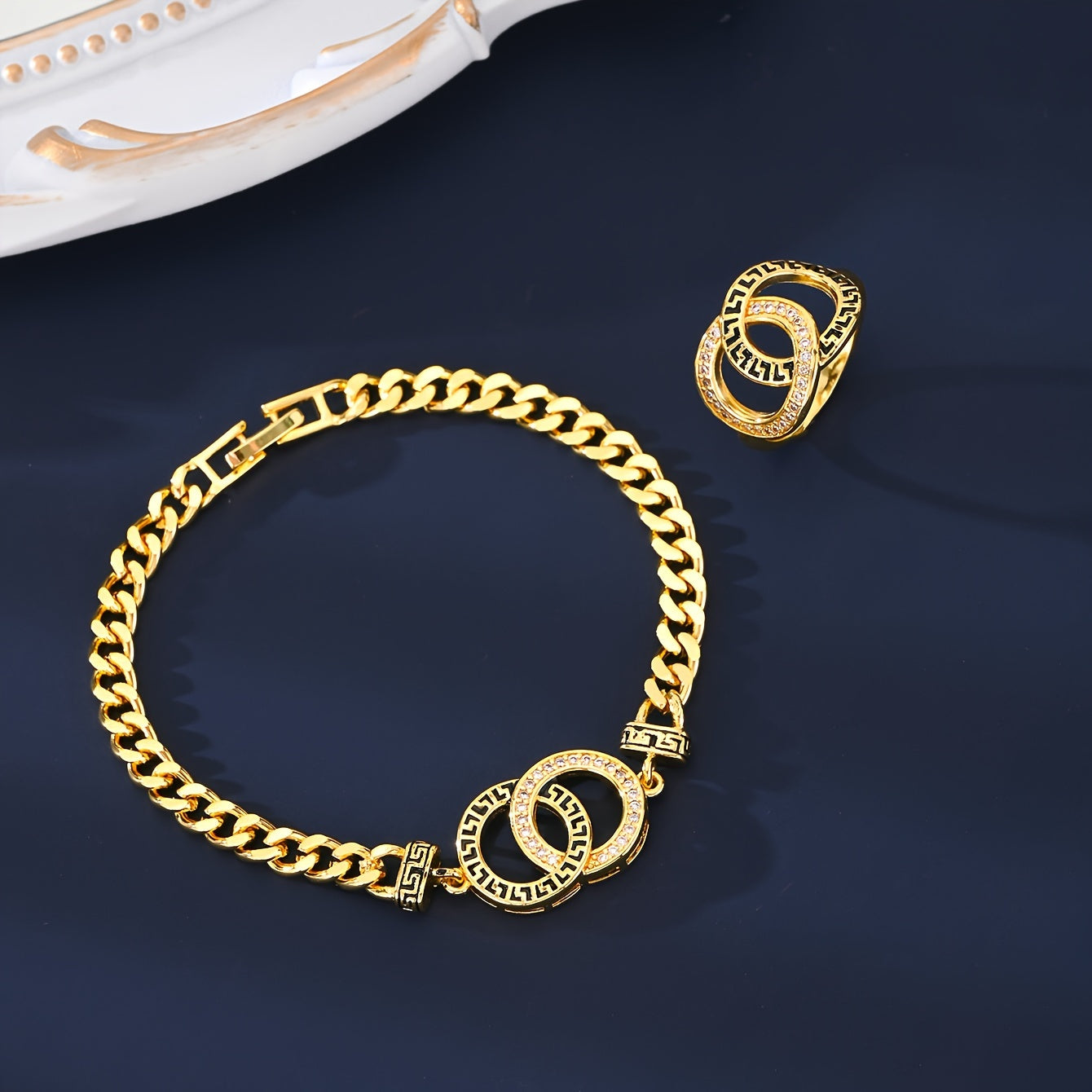 Exquisite 5-Piece 18K Gold-Plated Jewelry Set with Rhinestone Accents ✨💎