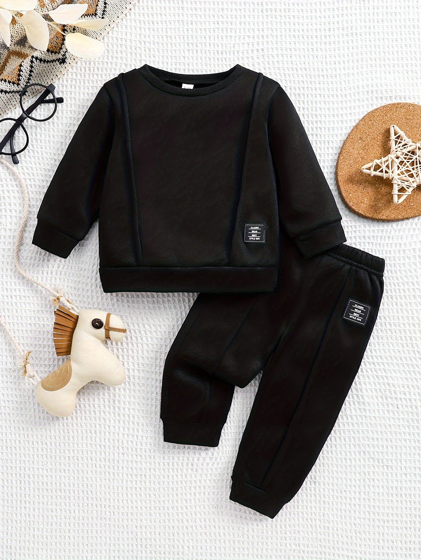 2pcs Baby's Trendy Patchwork Sweatshirt & Casual Pants Set 🌟