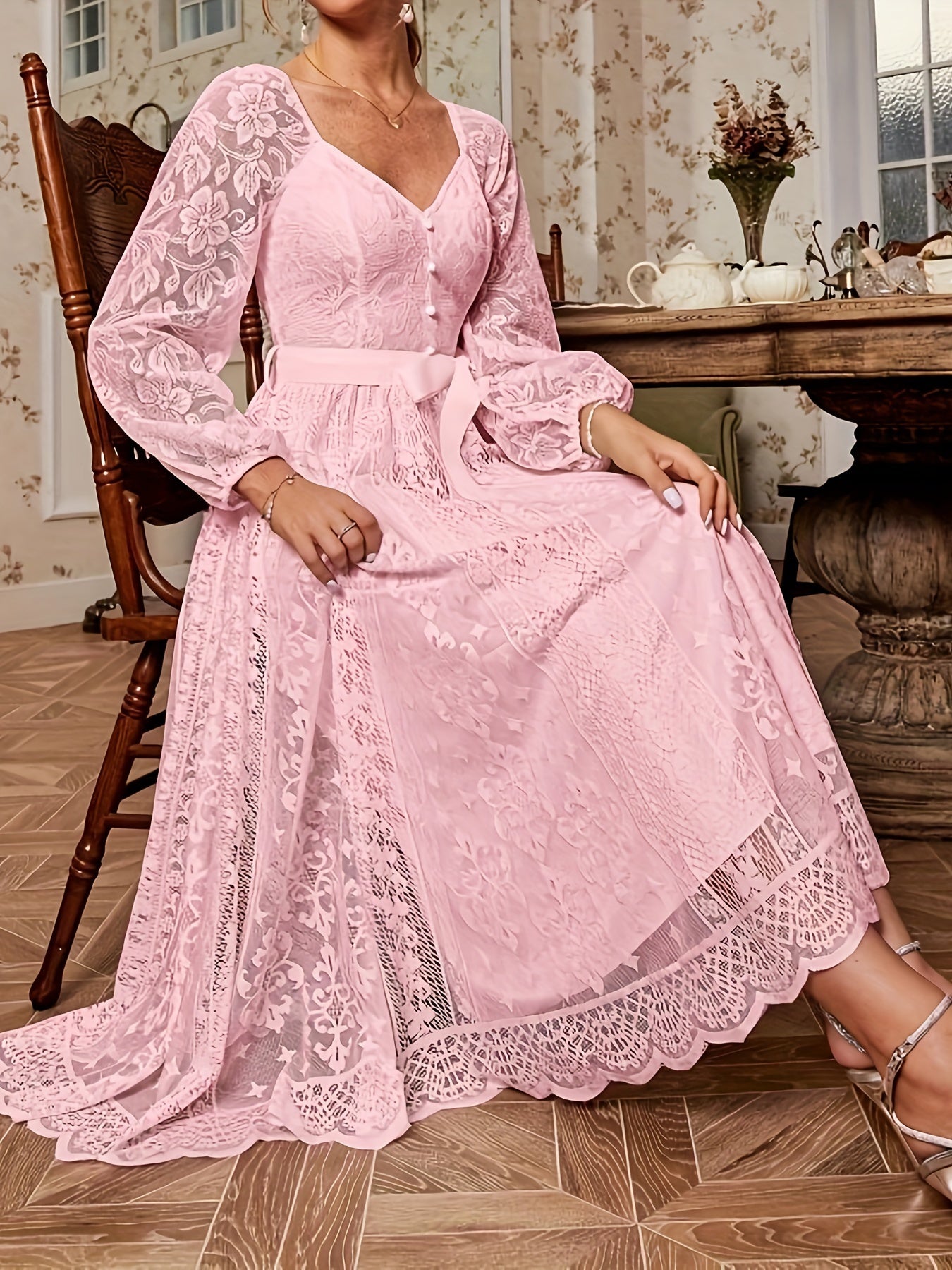 Guipure Lace Belted Sweetheart Dress