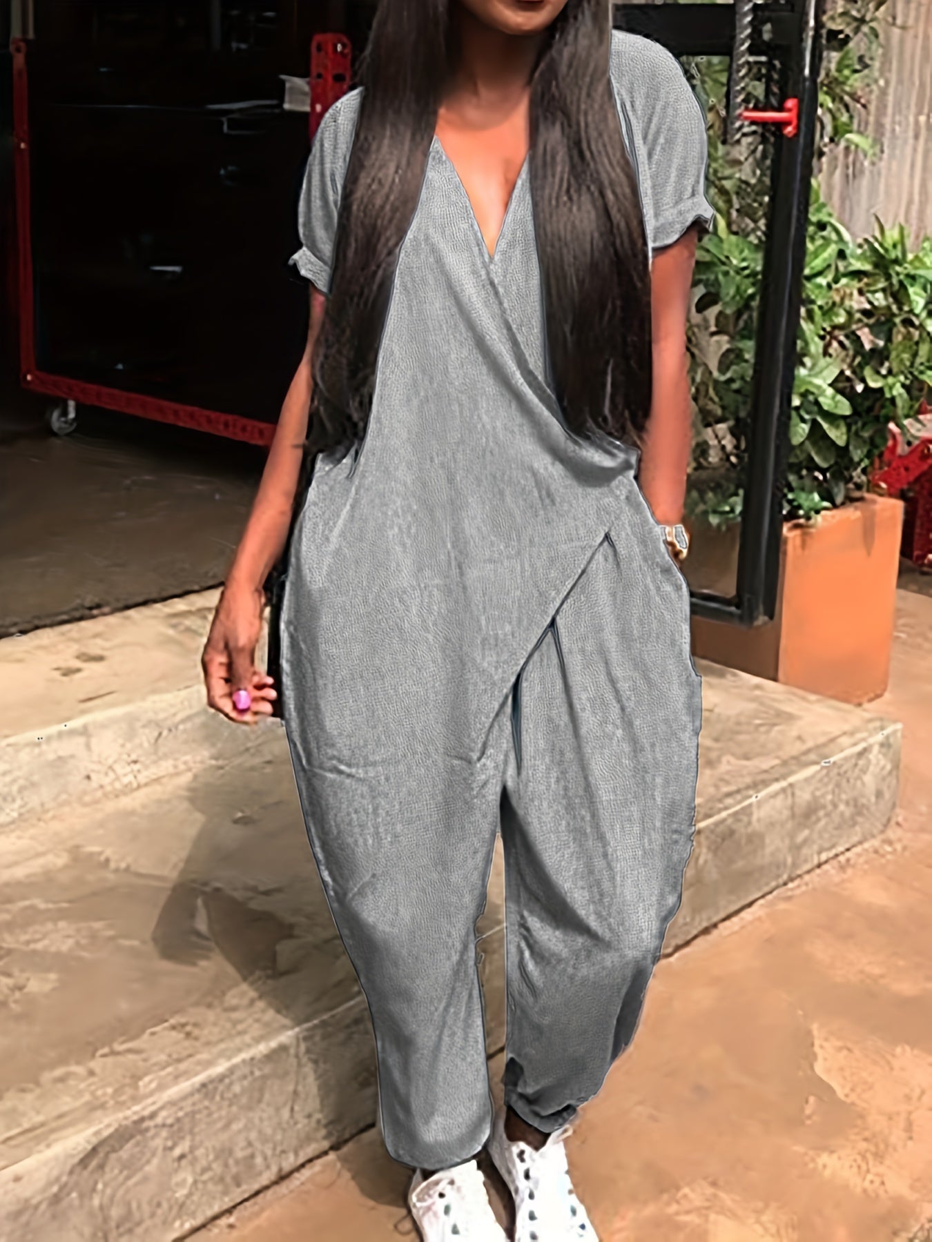 Solid Surplice Neck Jumpsuit 🌟✨