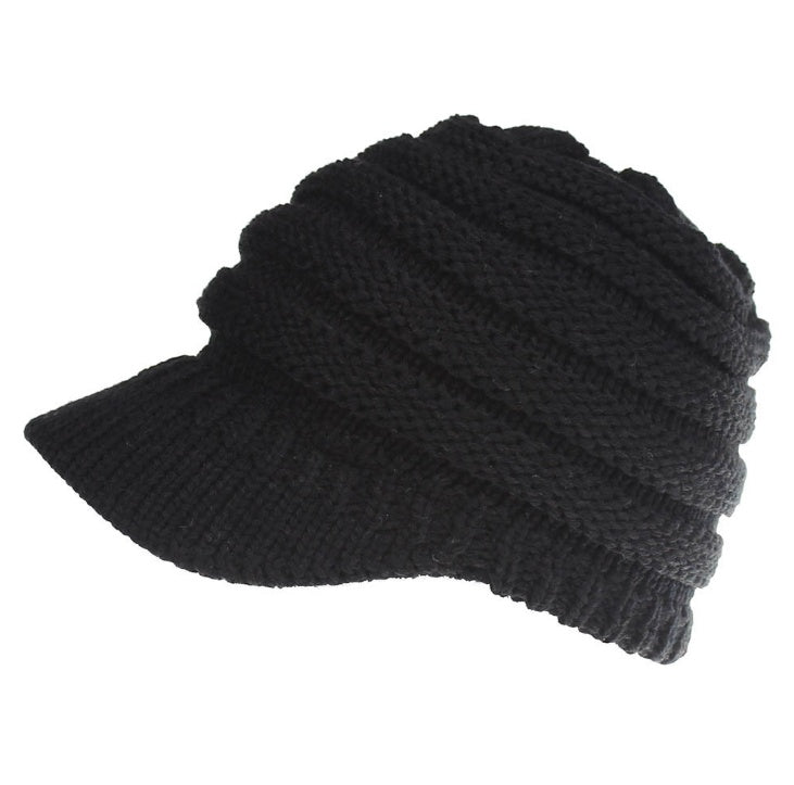 Cozy Knit Ponytail Beanies: Stylish Winter Hats for Women, Soft and Warm Skull Caps