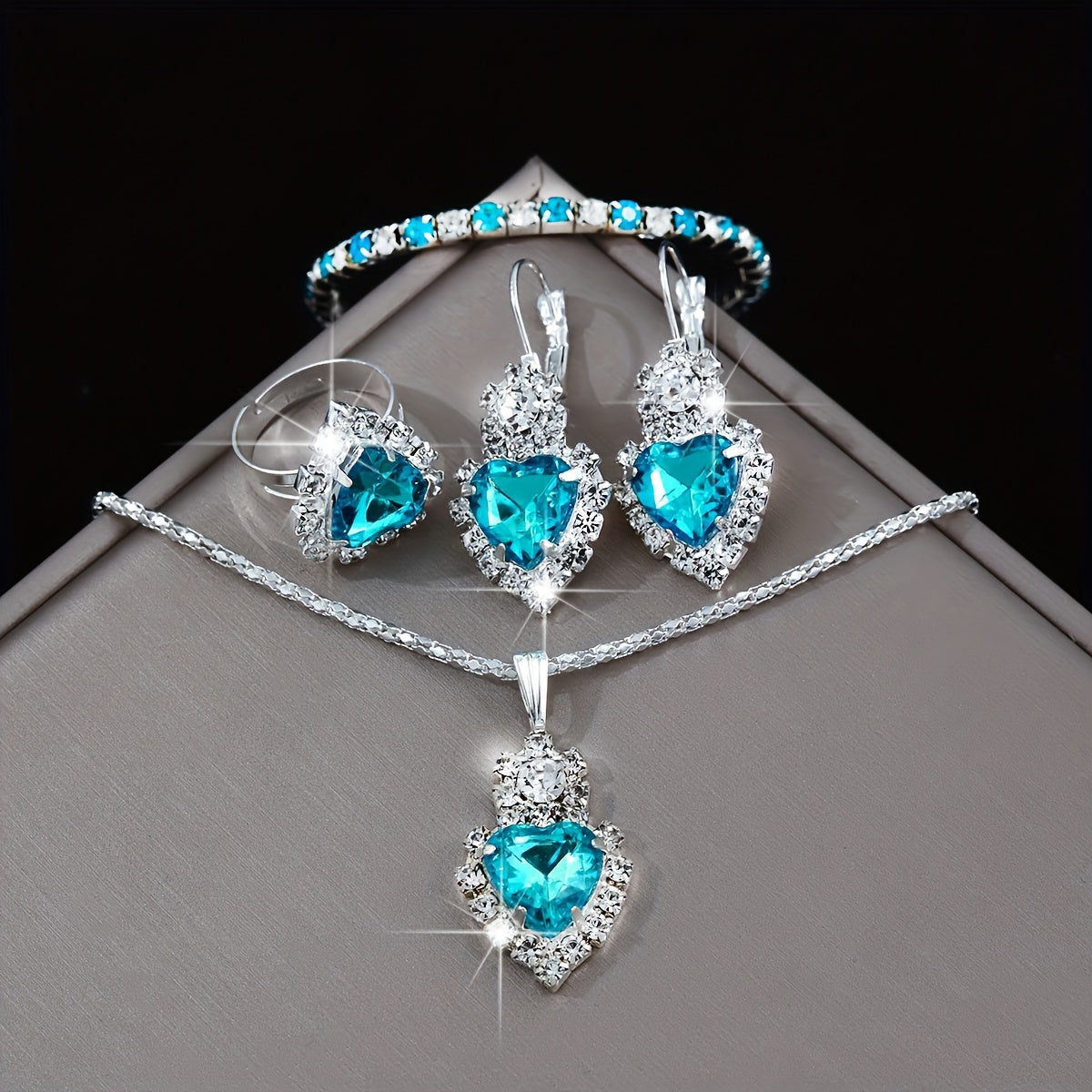 Heartfelt Elegance Jewelry Set 💙✨