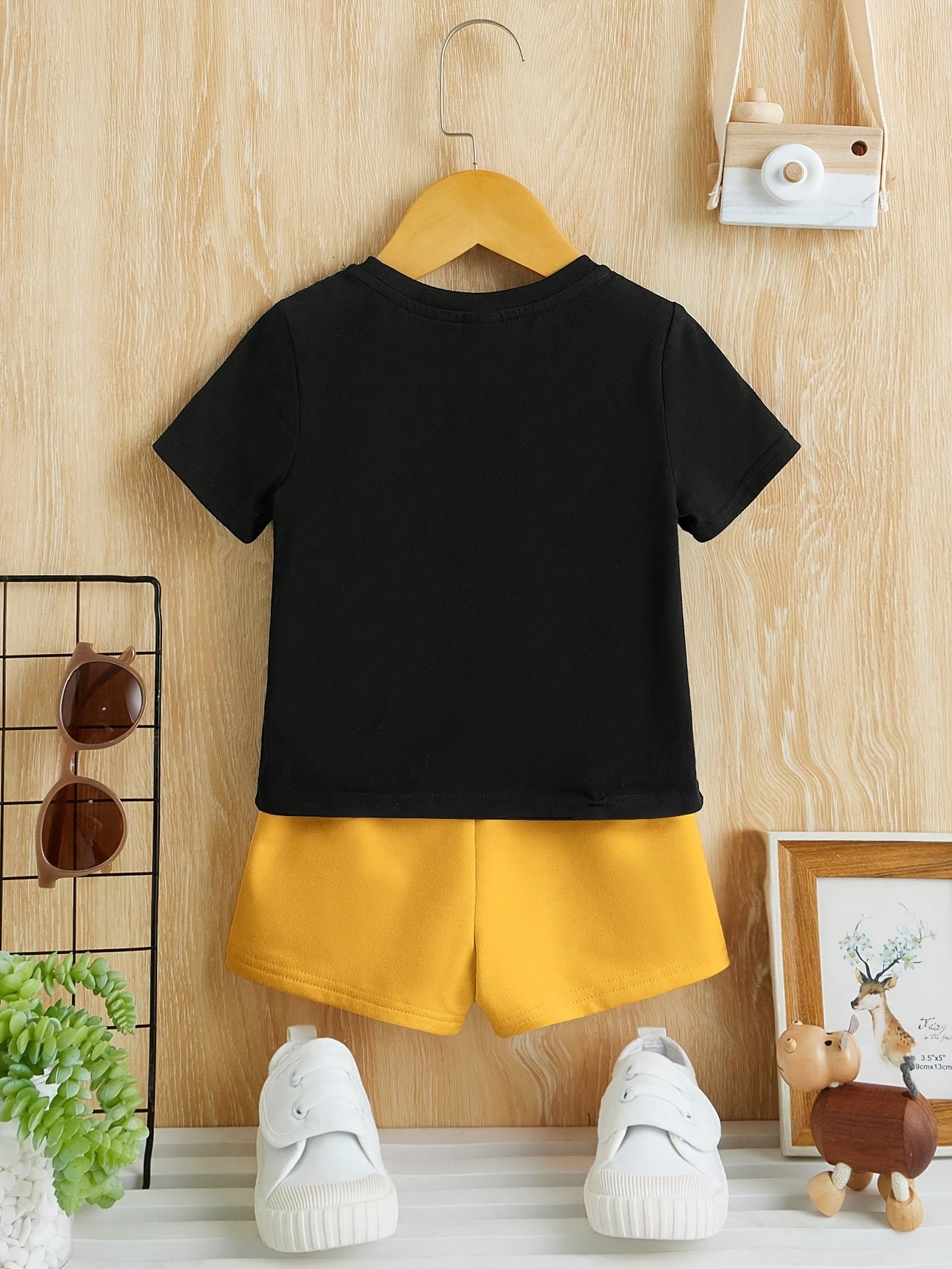 👶 2-Piece Baby Boys' "Daddy's Boy" Letter Print Cotton T-Shirt & Shorts Set – Casual Black & Yellow Outfit 🌟