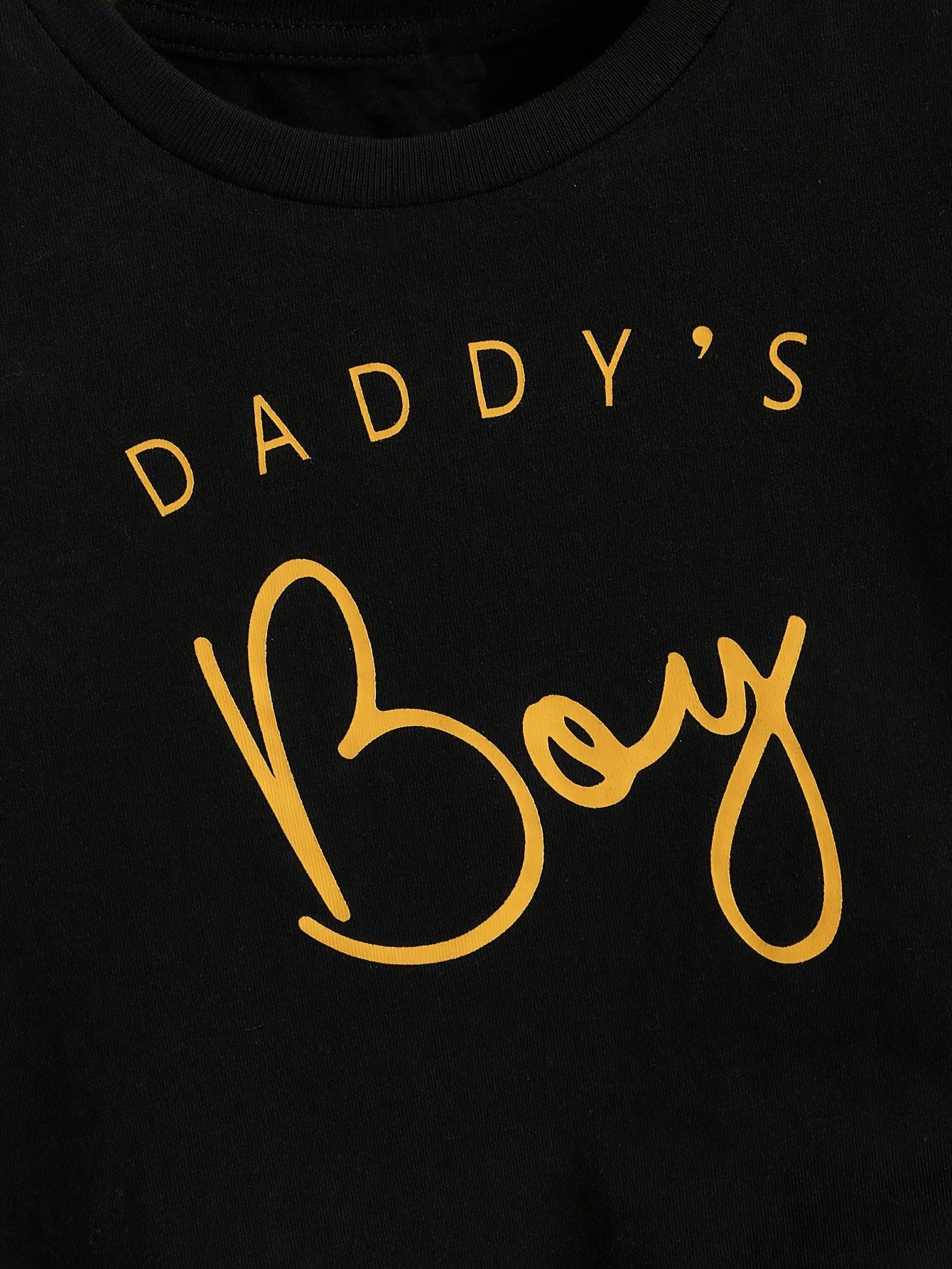 👶 2-Piece Baby Boys' "Daddy's Boy" Letter Print Cotton T-Shirt & Shorts Set – Casual Black & Yellow Outfit 🌟