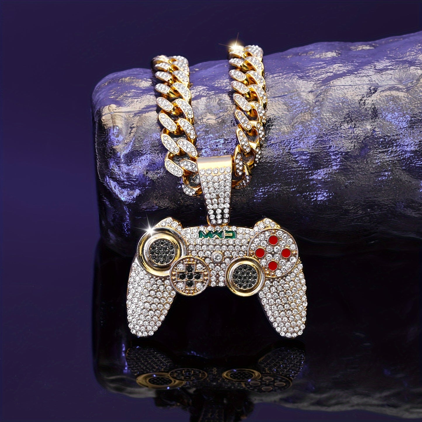 🎮 Retro Game Controller Pendant Necklace – Hip-Hop Cuban Chain Chic 🌟