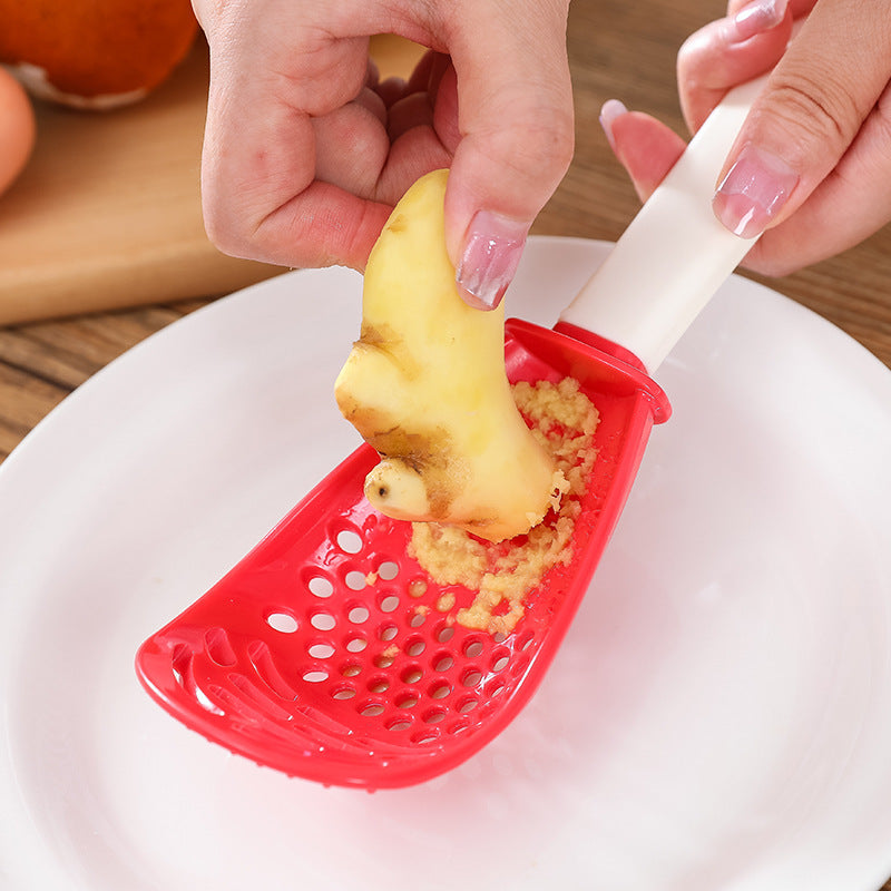 Grind & Drain Multifunctional Kitchen Tool: All-in-One Colander, Grinder, and Draining Spoon