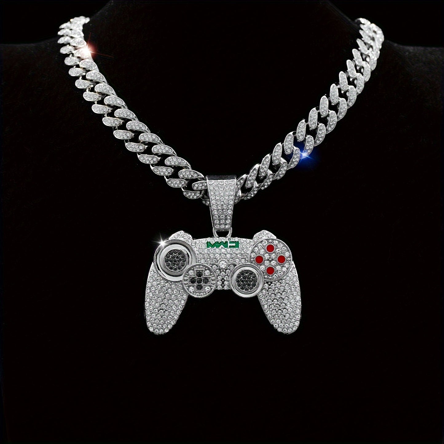 🎮 Retro Game Controller Pendant Necklace – Hip-Hop Cuban Chain Chic 🌟