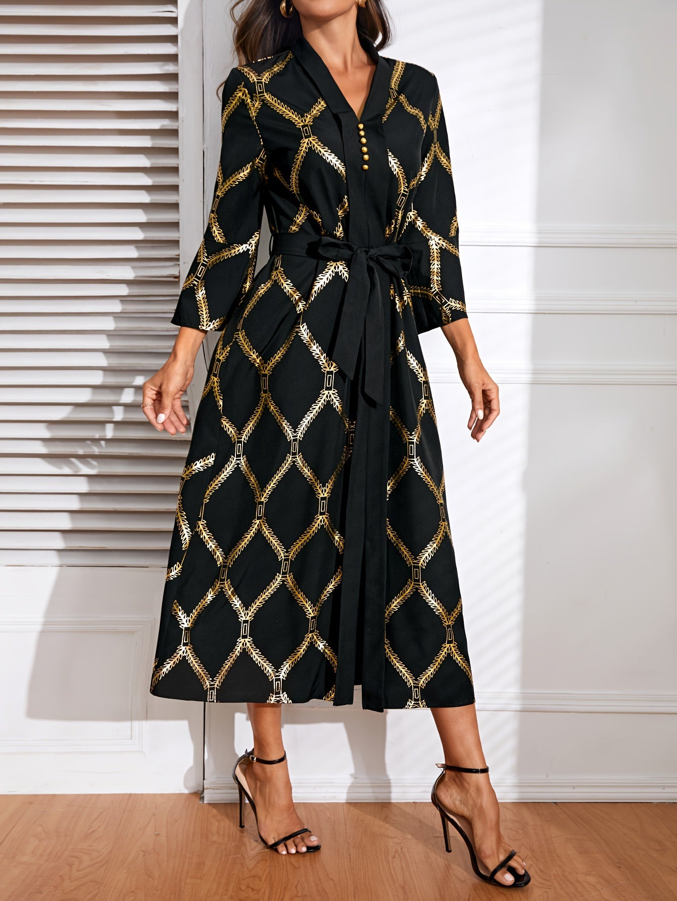 🌿 Ogee Print Flared Sleeve Maxi Dress 👗