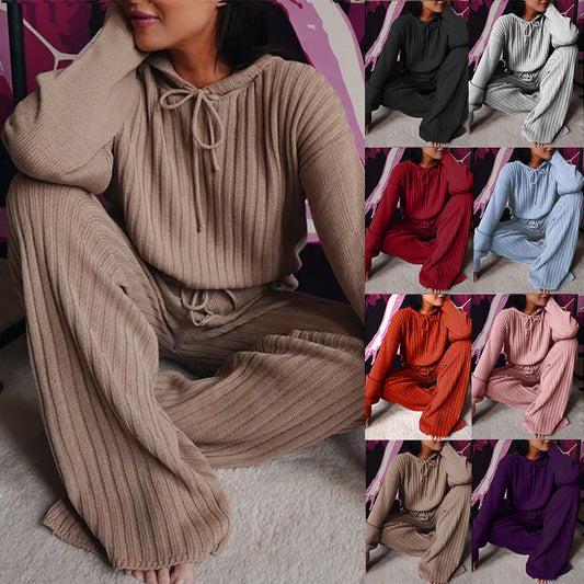 Cozy Chic Hooded Casual Suit: Relaxed Fit with Long Sleeves