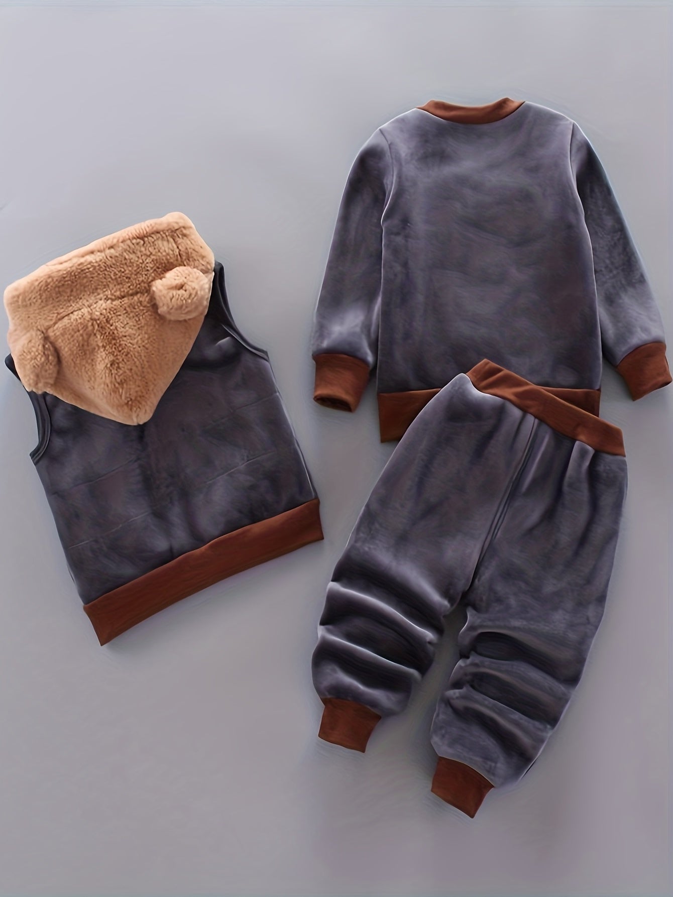 3pcs Boys' Adorable Furry Bear Face Set - Pullover, Hooded Zip-Up Sleeveless Coat, & Pants 🐻❄️