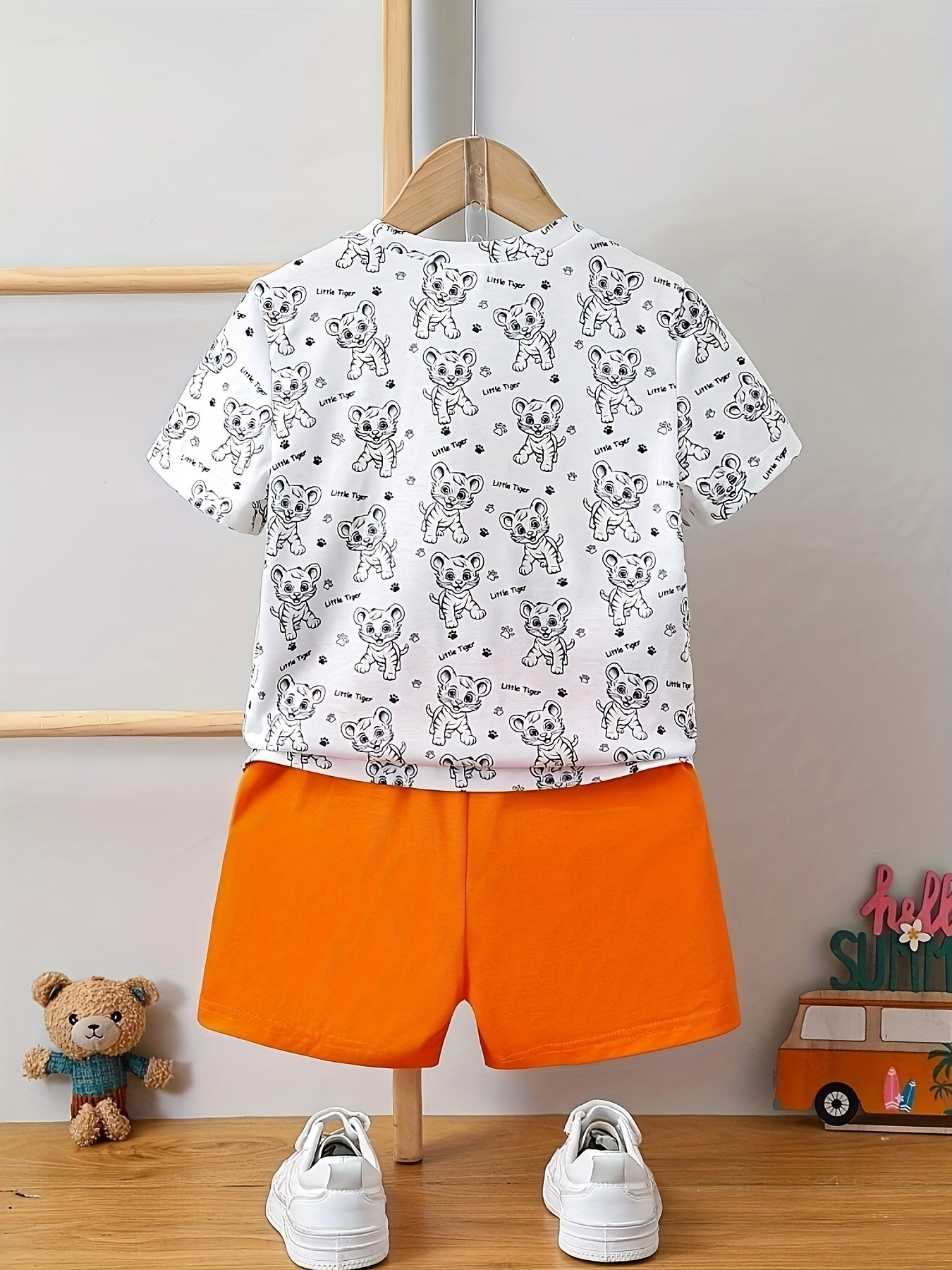 🐯 2-Piece Boys' Tiger Print Casual Outfit Set – Comfy Short Sleeve Tee & Shorts 🌟