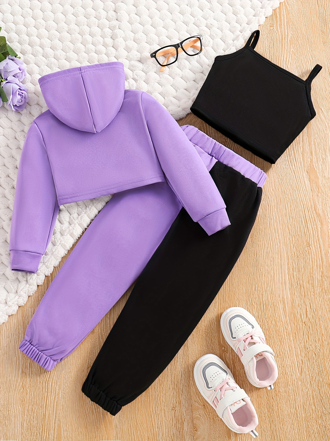 🌟 Trendy 3-Piece Girls' Outfit – Hooded Pullover, Tank Top & Splicing Jogger Pants 👕