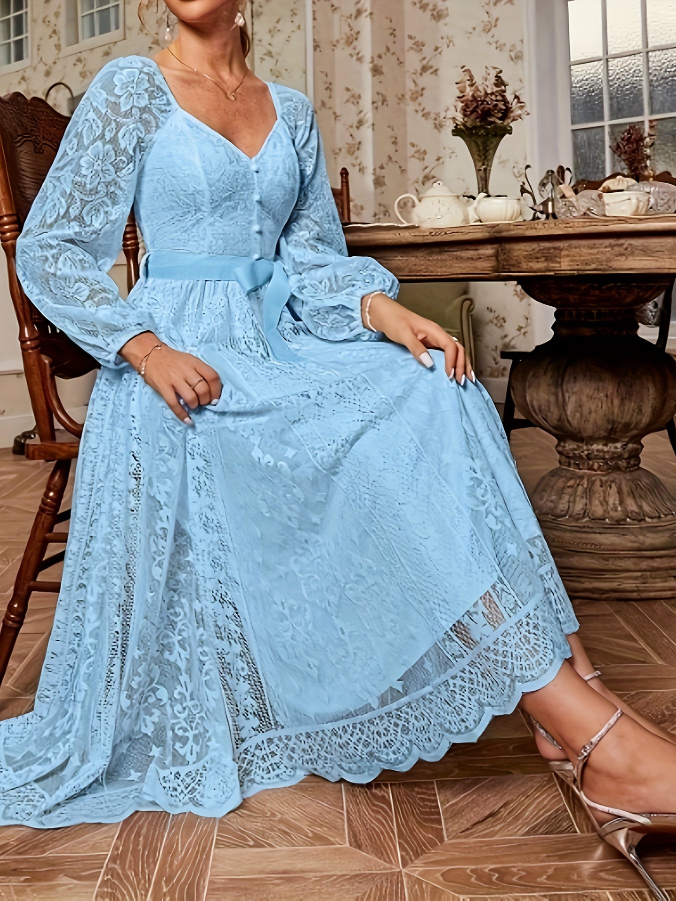 Guipure Lace Belted Sweetheart Dress