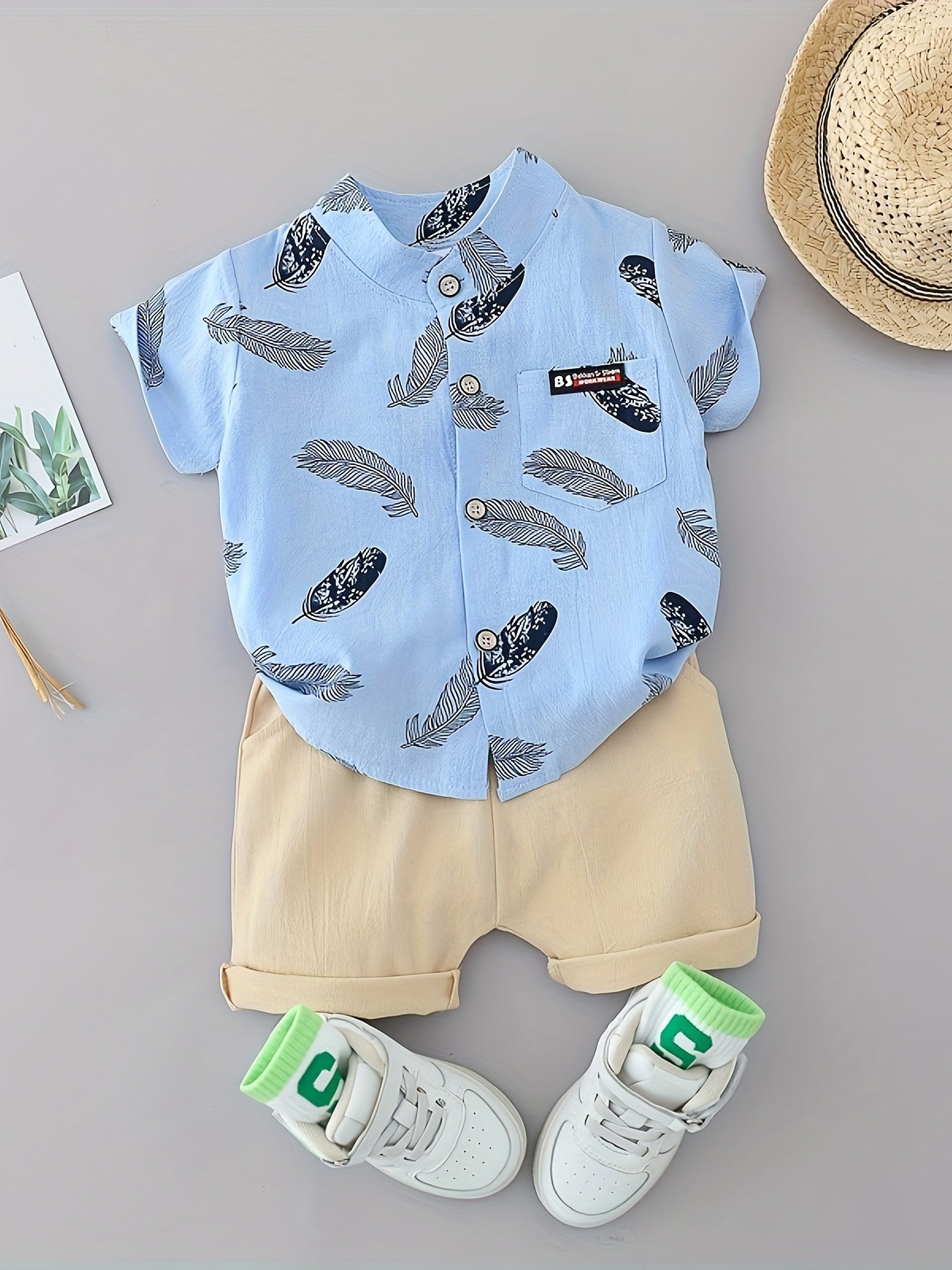 🌟 2-Piece Baby Boys' Casual Feather Pattern Set – Short Sleeve Shirt & Shorts 🌟