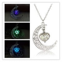 Radiance Glow Pendant Necklace: Silver Plated Chain with Glowing Pendant