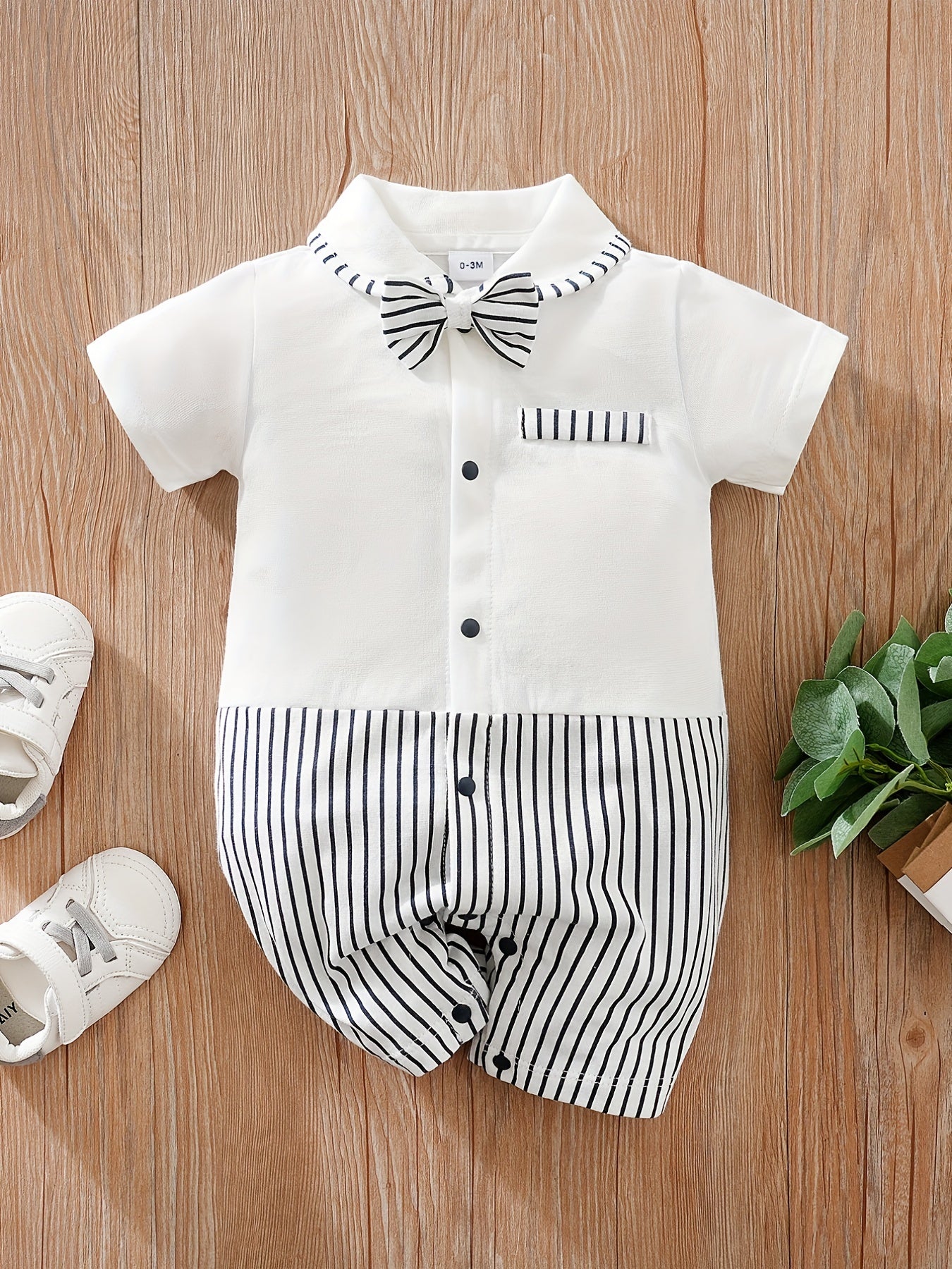 👶 Baby Boys' Casual Striped Short Sleeve Lapel Collar Romper – Cute and Comfy Summer Outfit 🌟