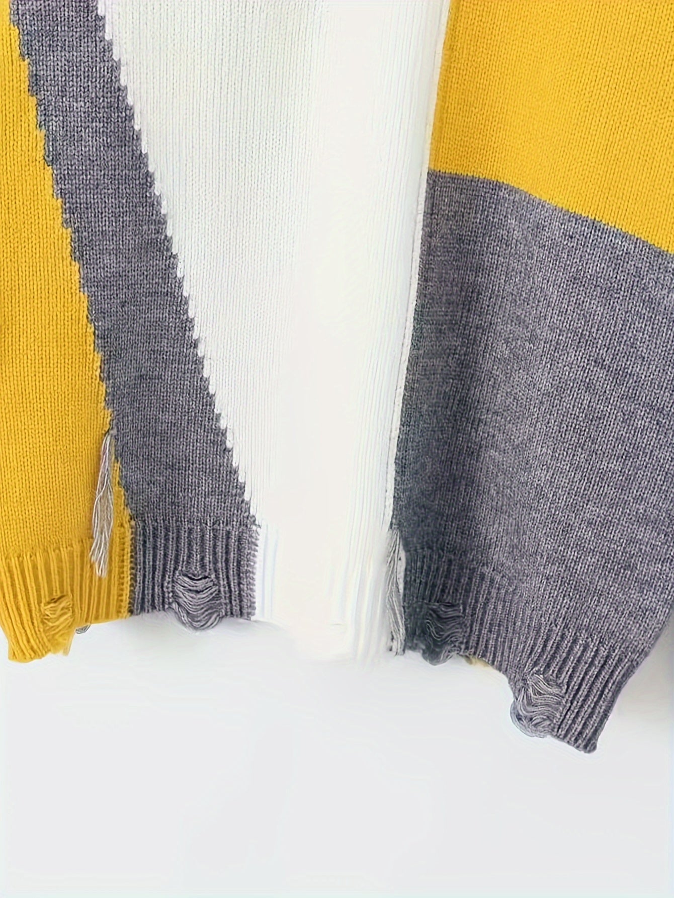 🧵 Elegant Color Block Denim-Inspired Knit Sweater 🧵