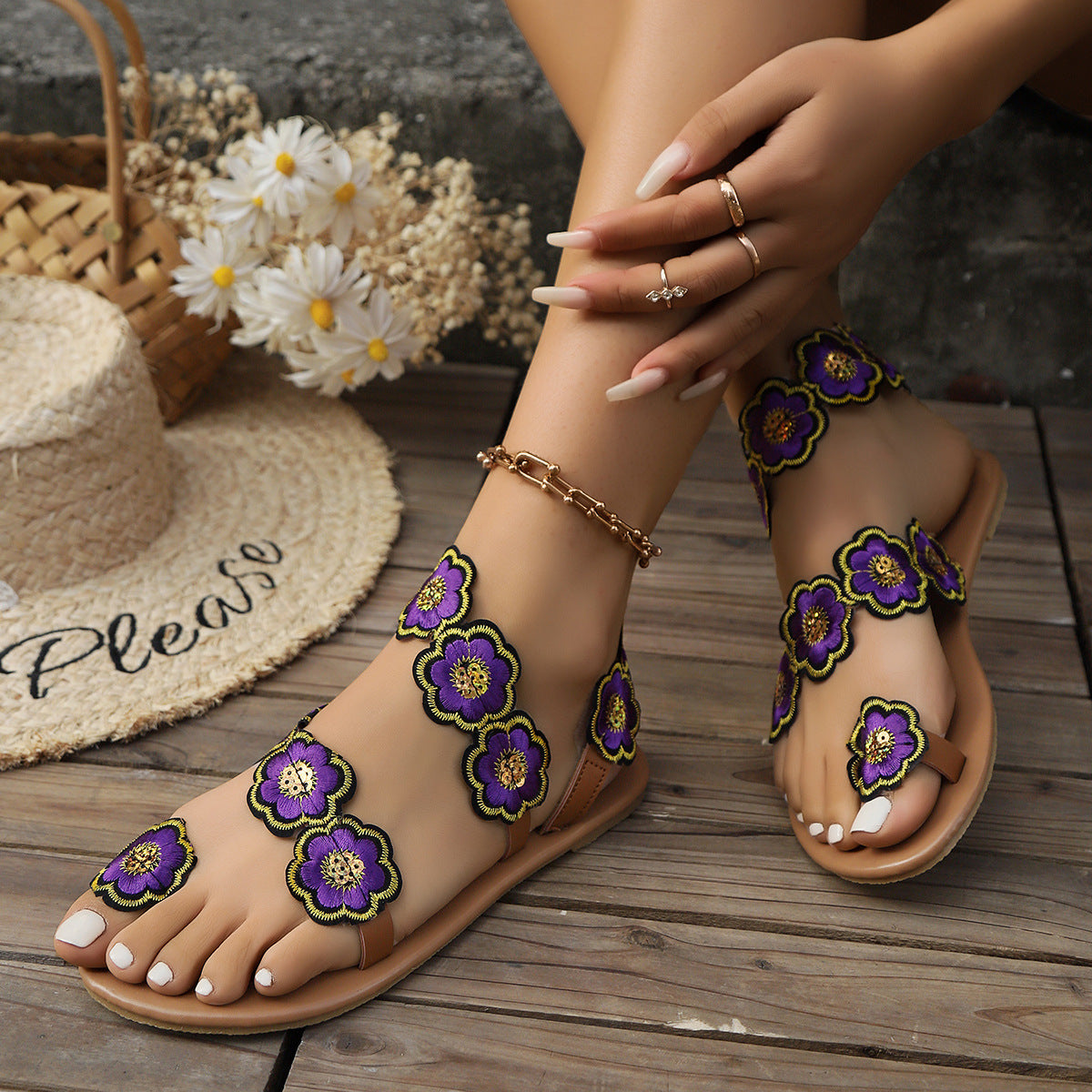 Sunset Bloom Ethnic Floral Flat Sandals: Casual Beach Shoes for Women