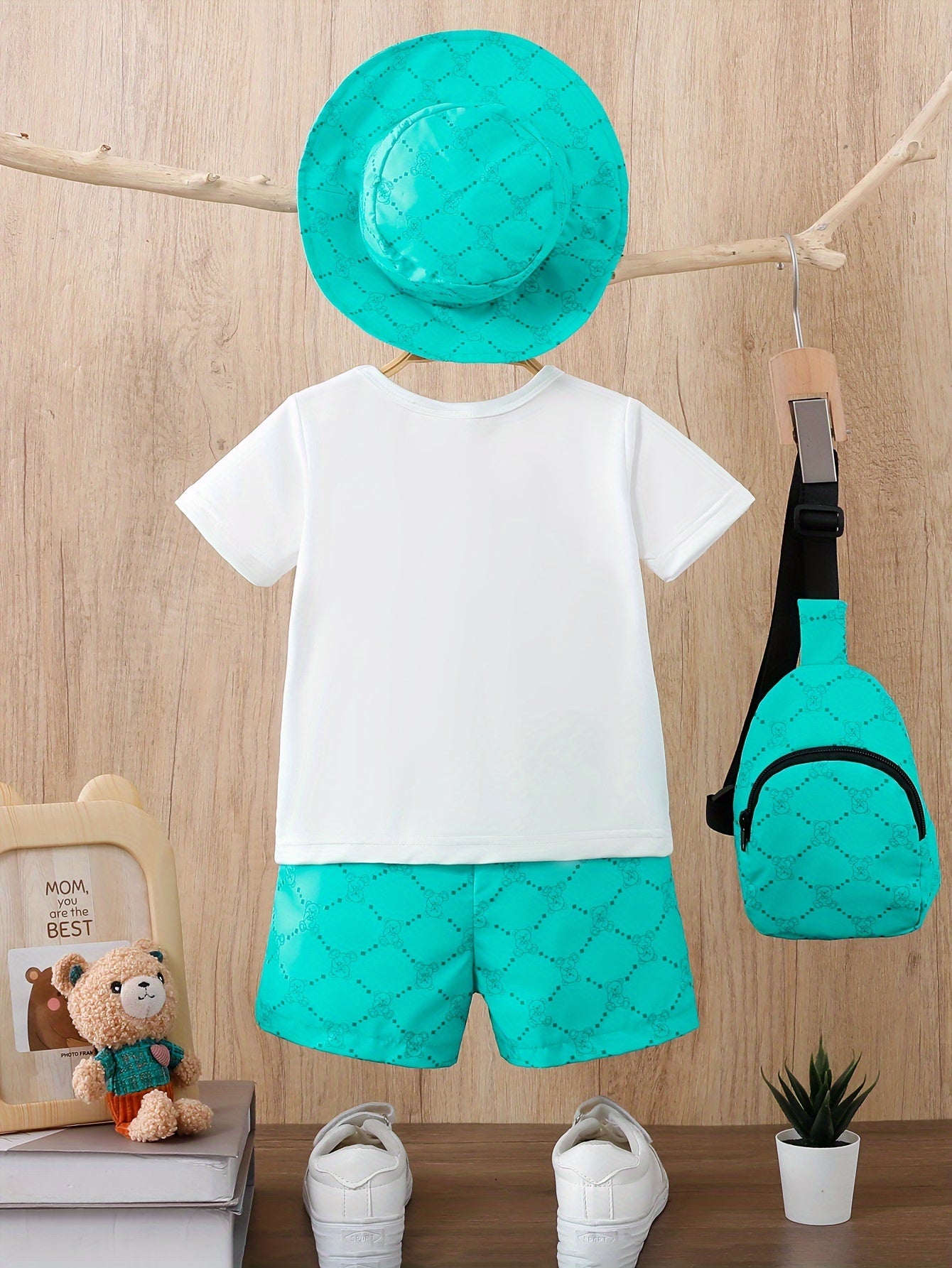 🧸 2-Piece Bear Print Summer Outfit for Infants & Toddlers: T-shirt + Hat + Bag + Elastic Waist Shorts 👶