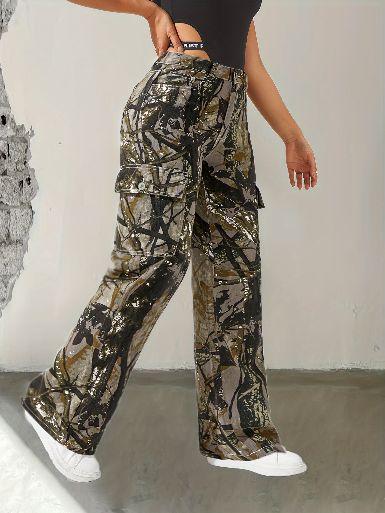 🌿 Chic Camouflage Cargo Pants with Branch Pattern