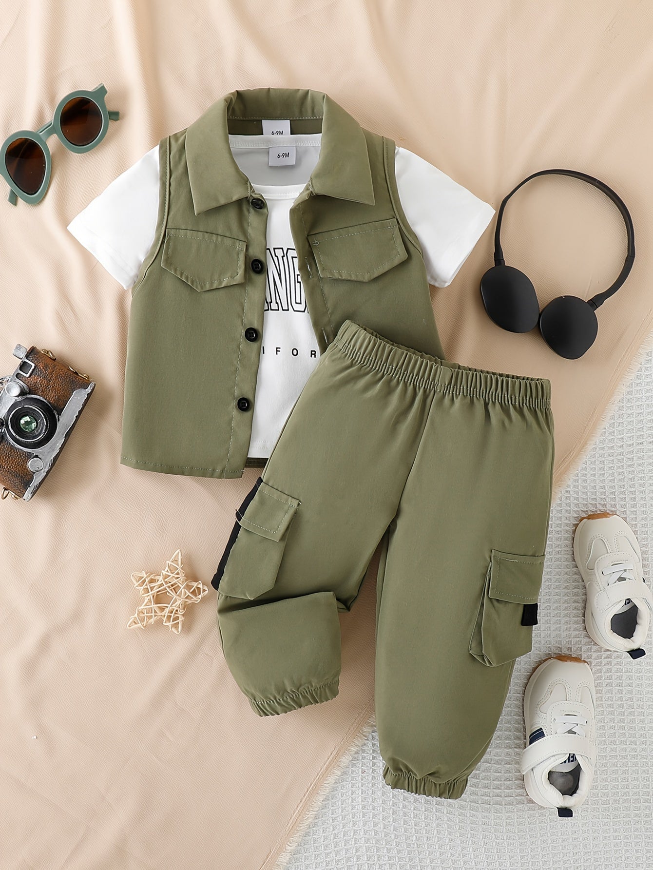 🌟 3-Piece Infant & Toddler Street Style Outfit – Casual Vest, Letter Print T-Shirt & Cargo Pants 🌟