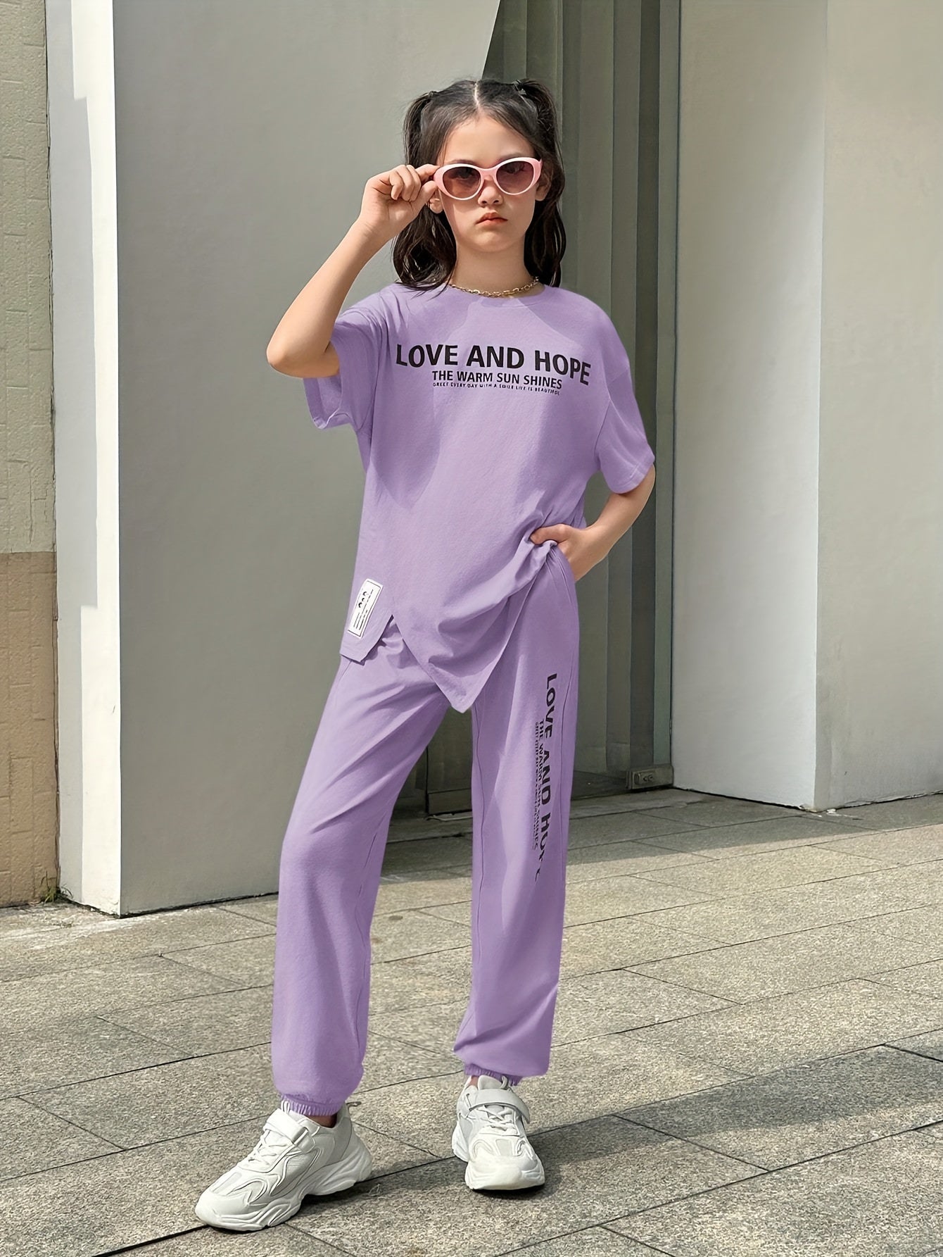 🌟 Girls' 2-Piece Letters Print T-Shirt & Solid Color Pants Set – Comfy & Trendy Summer Outfit 👕