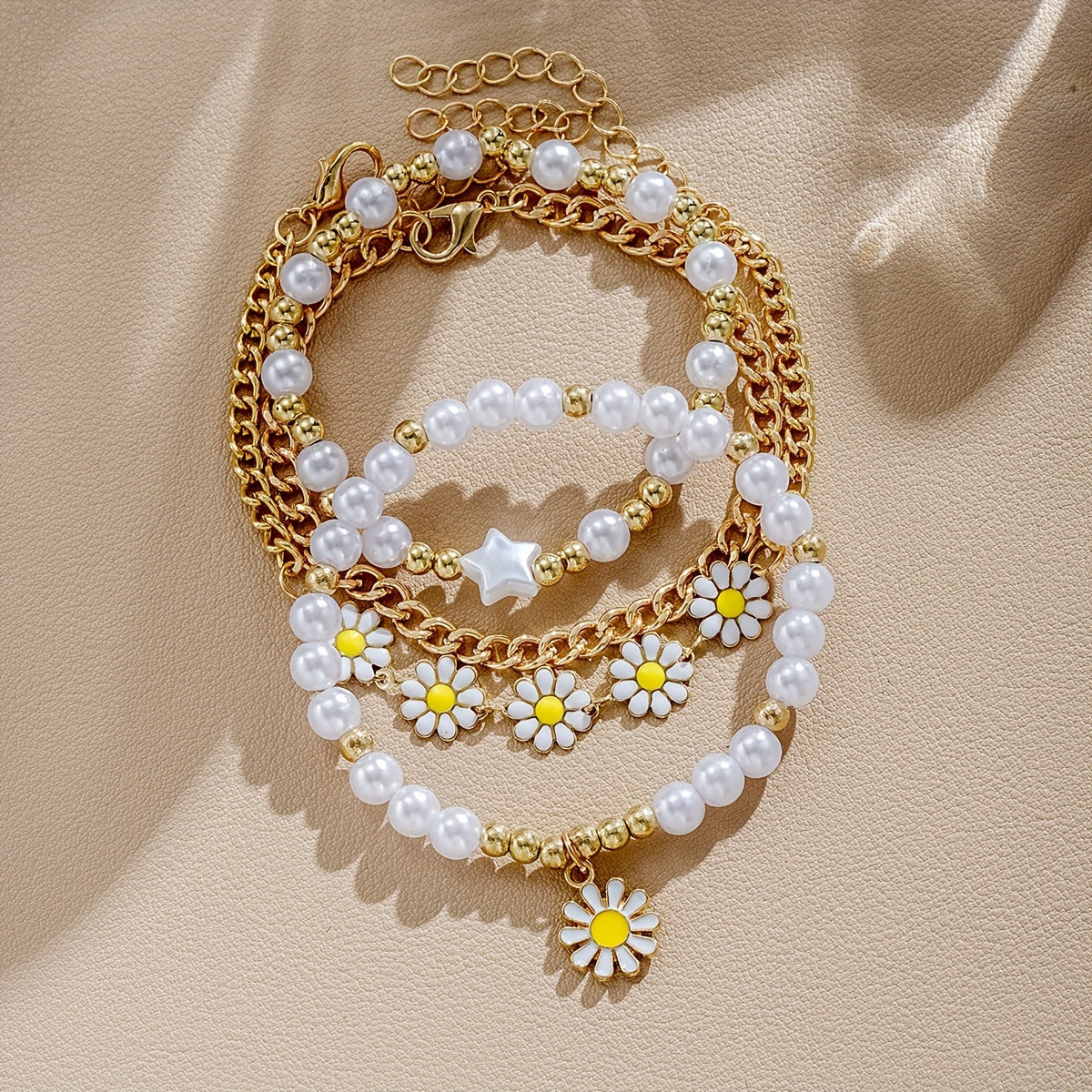 4-Piece Daisy Flower Pendant & White Faux Pearl Beaded Bracelet Set 🌼✨