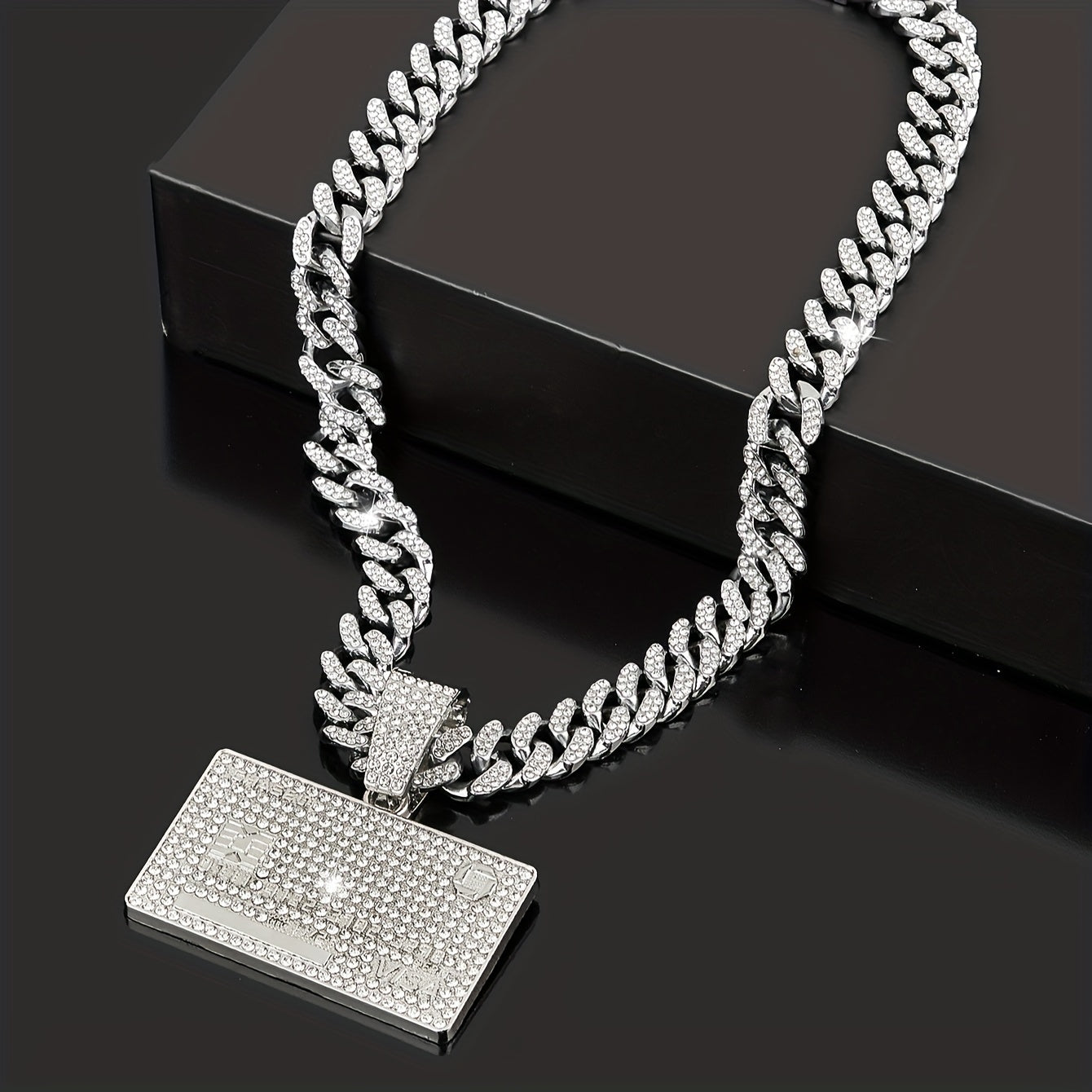 💎 Hip-hop VISA Card Rhinestones Pendant Necklace 💎