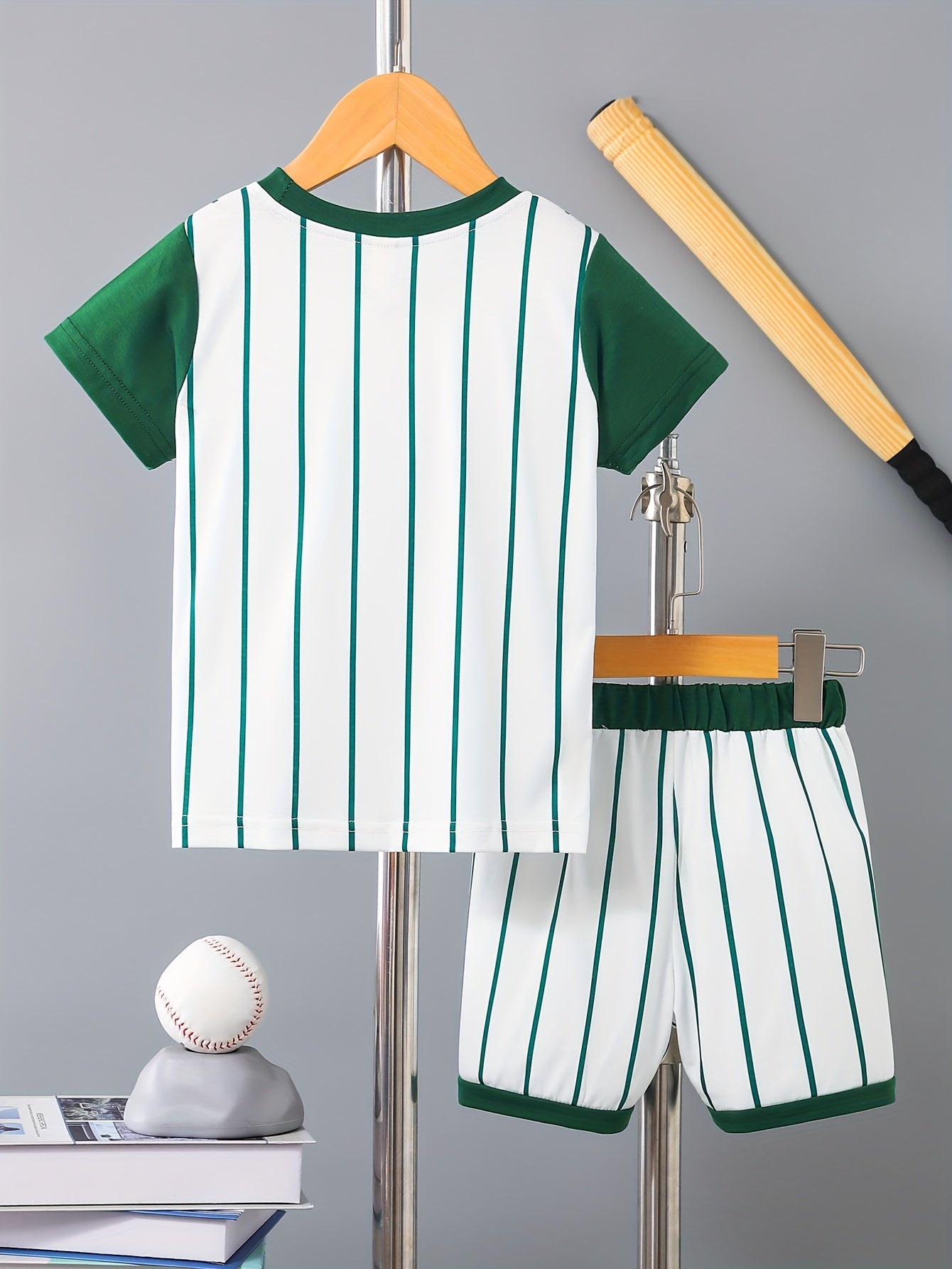 ⚾️ Boys' 2-Piece Baseball Letter Print T-Shirt & Shorts Set – Cool & Comfortable Summer Outfit 👕