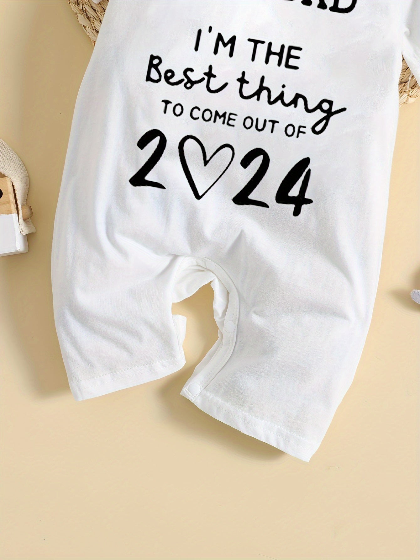 👶 “I Love Mom & Dad” Unisex Bodysuit – Short Sleeve Romper for Summer 🌞