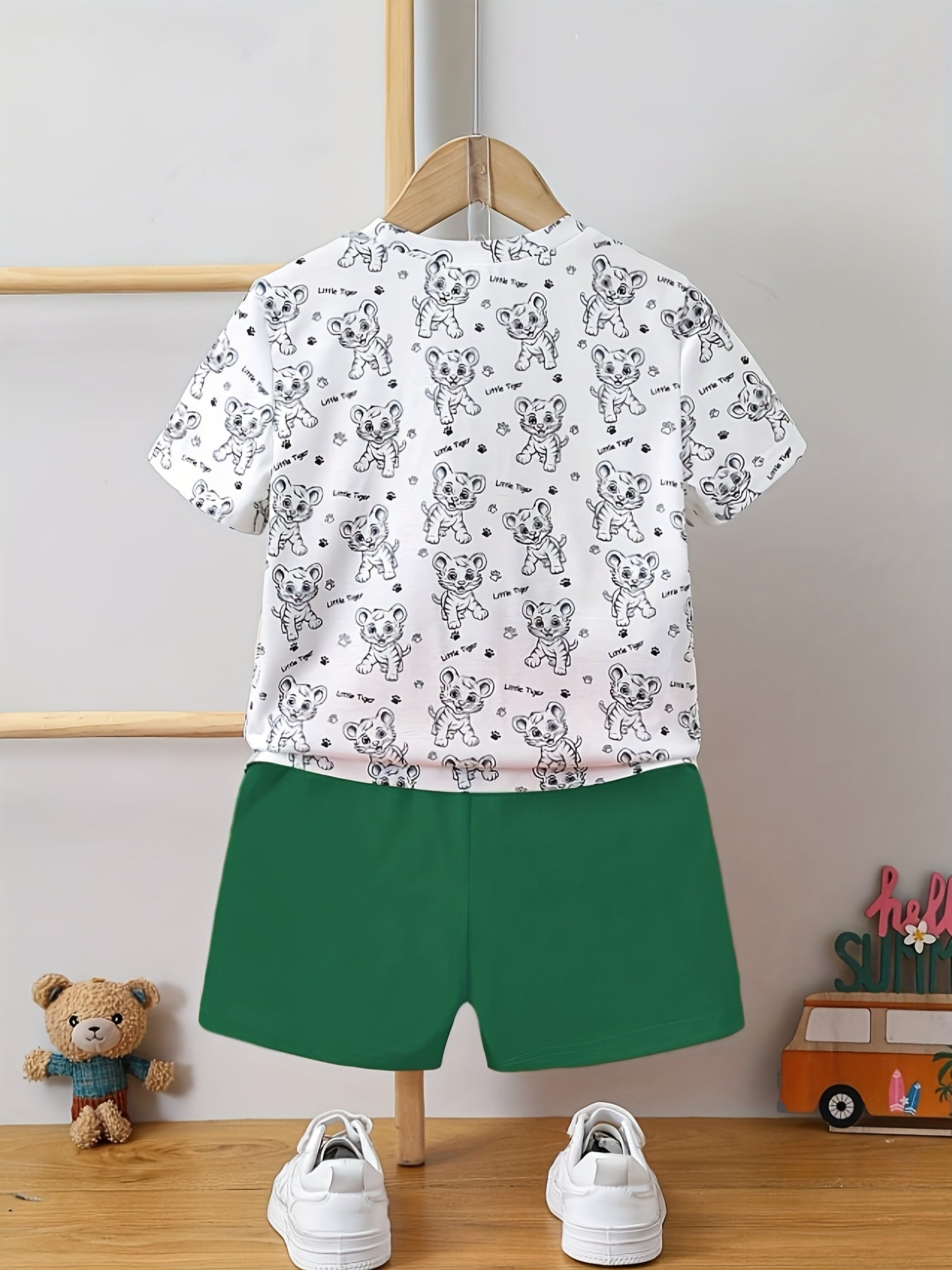 🐯 2-Piece Boys' Tiger Print Casual Outfit Set – Comfy Short Sleeve Tee & Shorts 🌟