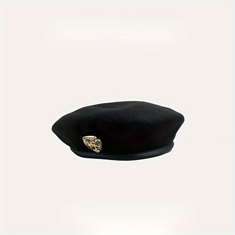 🎨 Chic Vintage-Inspired Beret with Silvery Badge