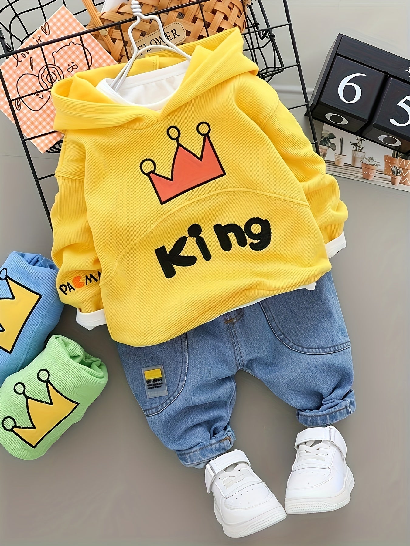 2pcs Baby's KING Crown Embroidery Hoodie & Casual Jeans Set 👑💙