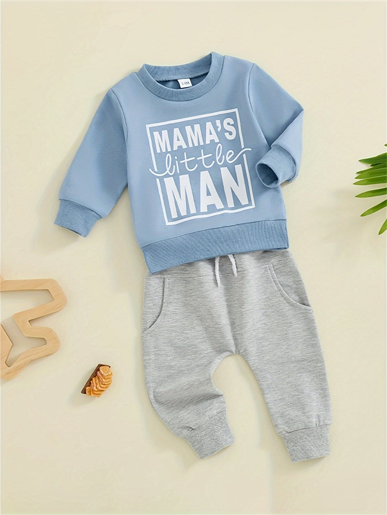 👶 2-Piece Baby's "Mama's Little Man" Print Sweatshirt & Pants Set