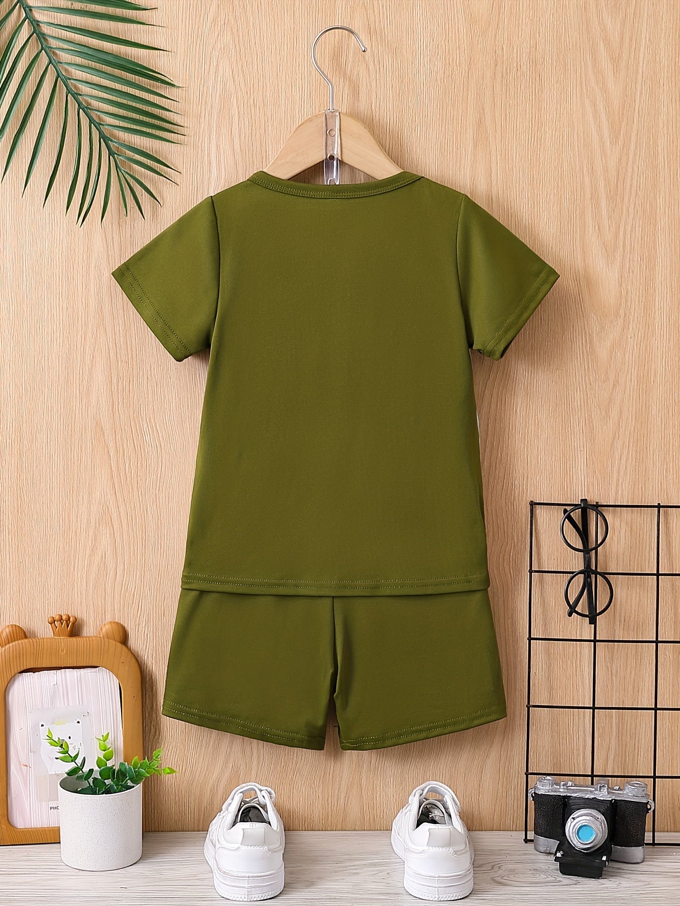 ✨ 2-Piece Boys' Casual "BELIEVE" Graphic Print Color Block T-Shirt & Shorts Set – Comfy Summer Outfit 🌟