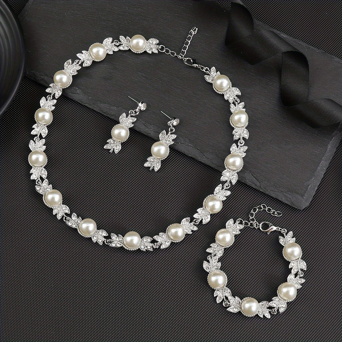 Chic Imitation Pearl Jewelry Set – Necklace, Earrings & Bracelet 🌟💕