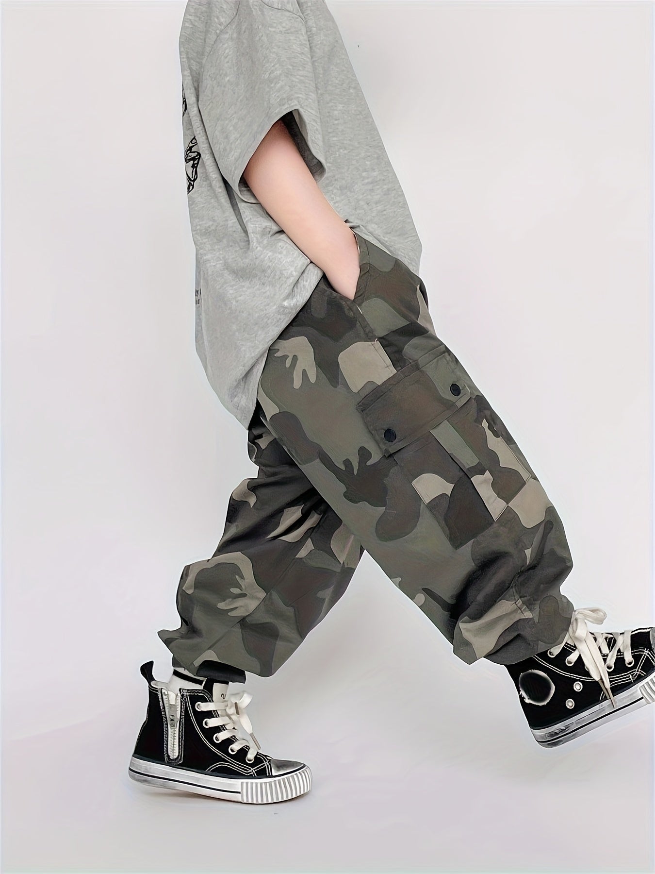 🩳 Boys' Cool Camouflage Cargo Jogger Pants