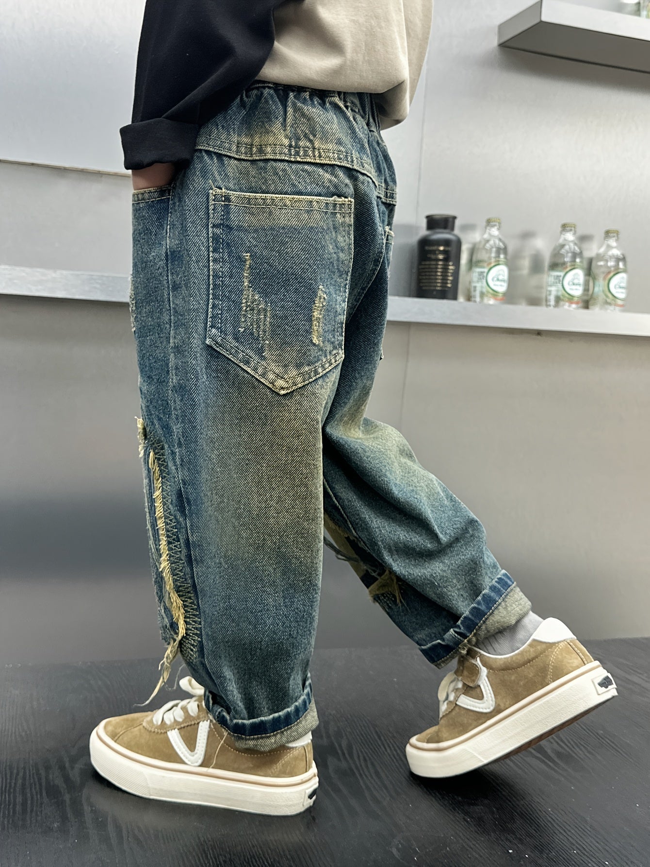 Boys' Casual Denim Jeans: Alphabet Patchwork & Distressed Details 👖✨