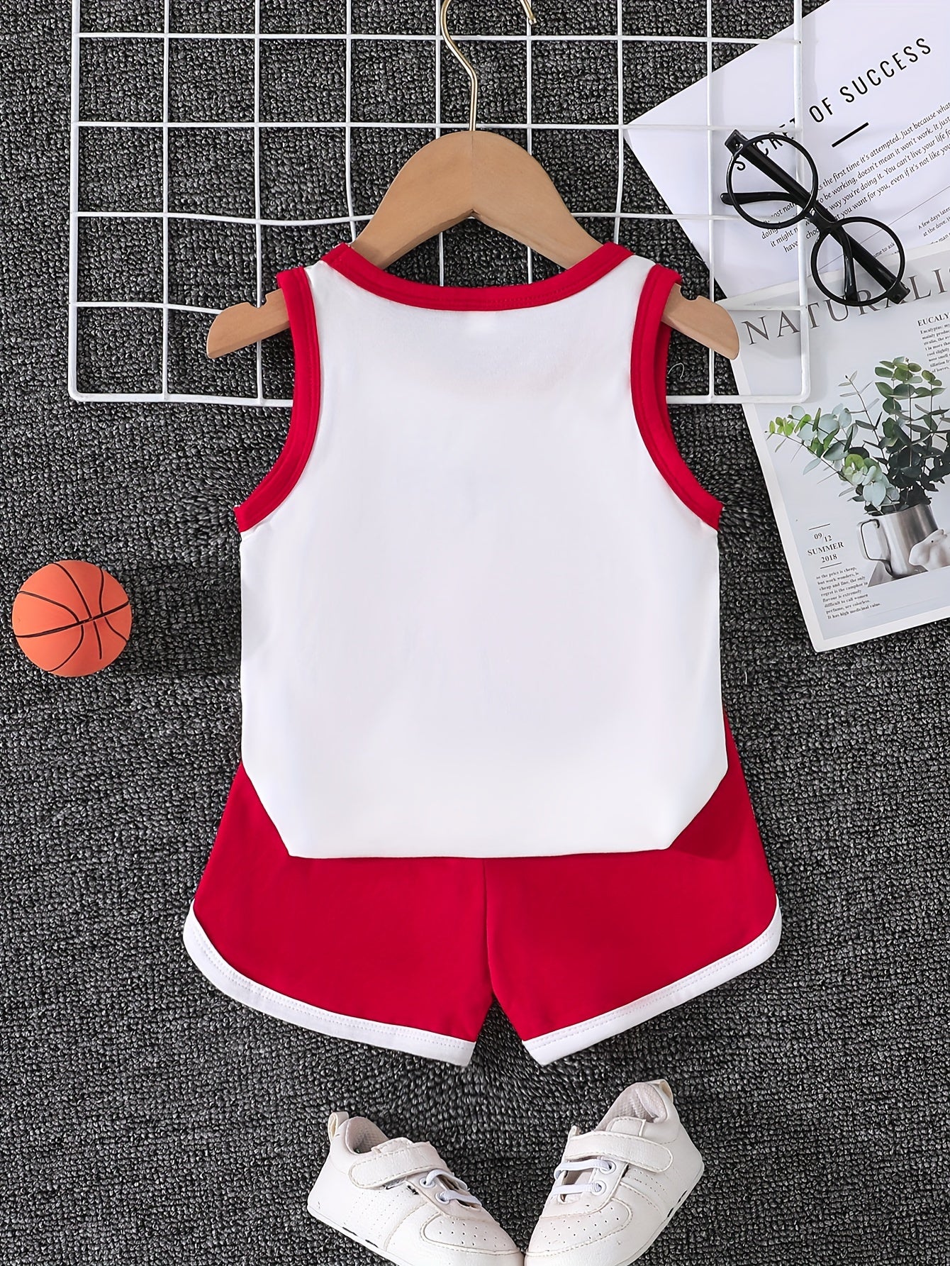 🏀 2-Piece Infant Boys Basketball Set - Sleeveless Tank Top & Matching Shorts