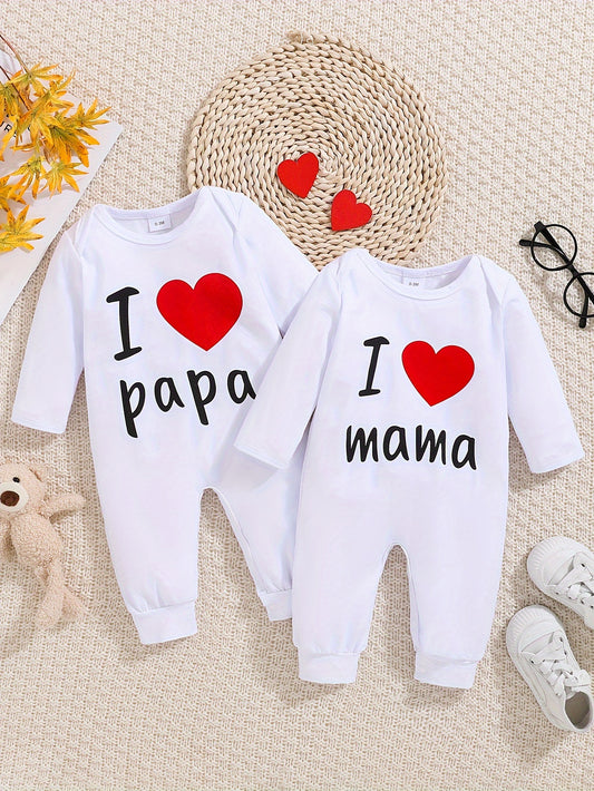 👶 2-Piece Baby's "I LOVE PAPA" & "I LOVE MAMA" Print Romper Set 💖