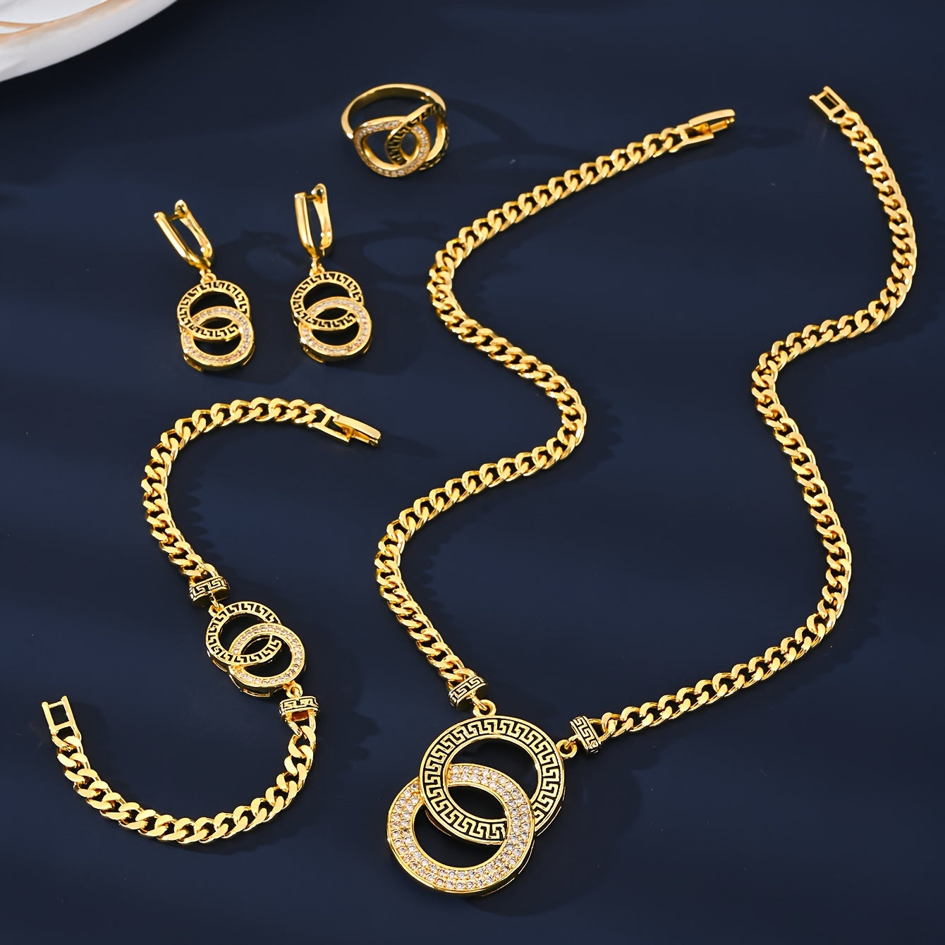 Exquisite 5-Piece 18K Gold-Plated Jewelry Set with Rhinestone Accents ✨💎