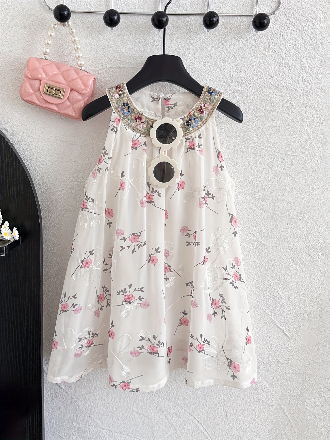 Girls' Summer Floral Sleeveless Dress 🌸✨